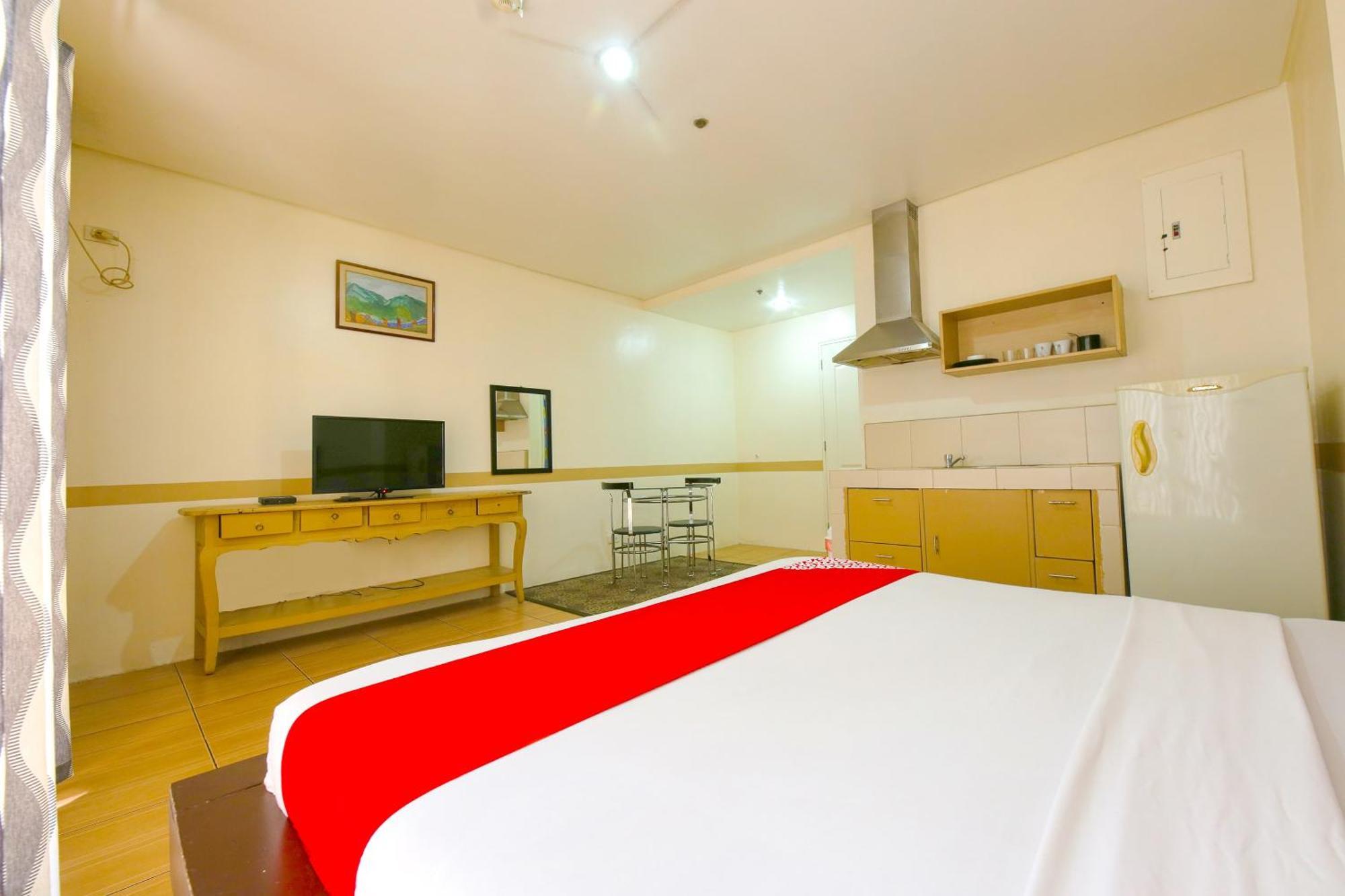 โอโย 769 โพเบลเชียน สวีทส์ โพลาริส Hotel Makati City ภายนอก รูปภาพ