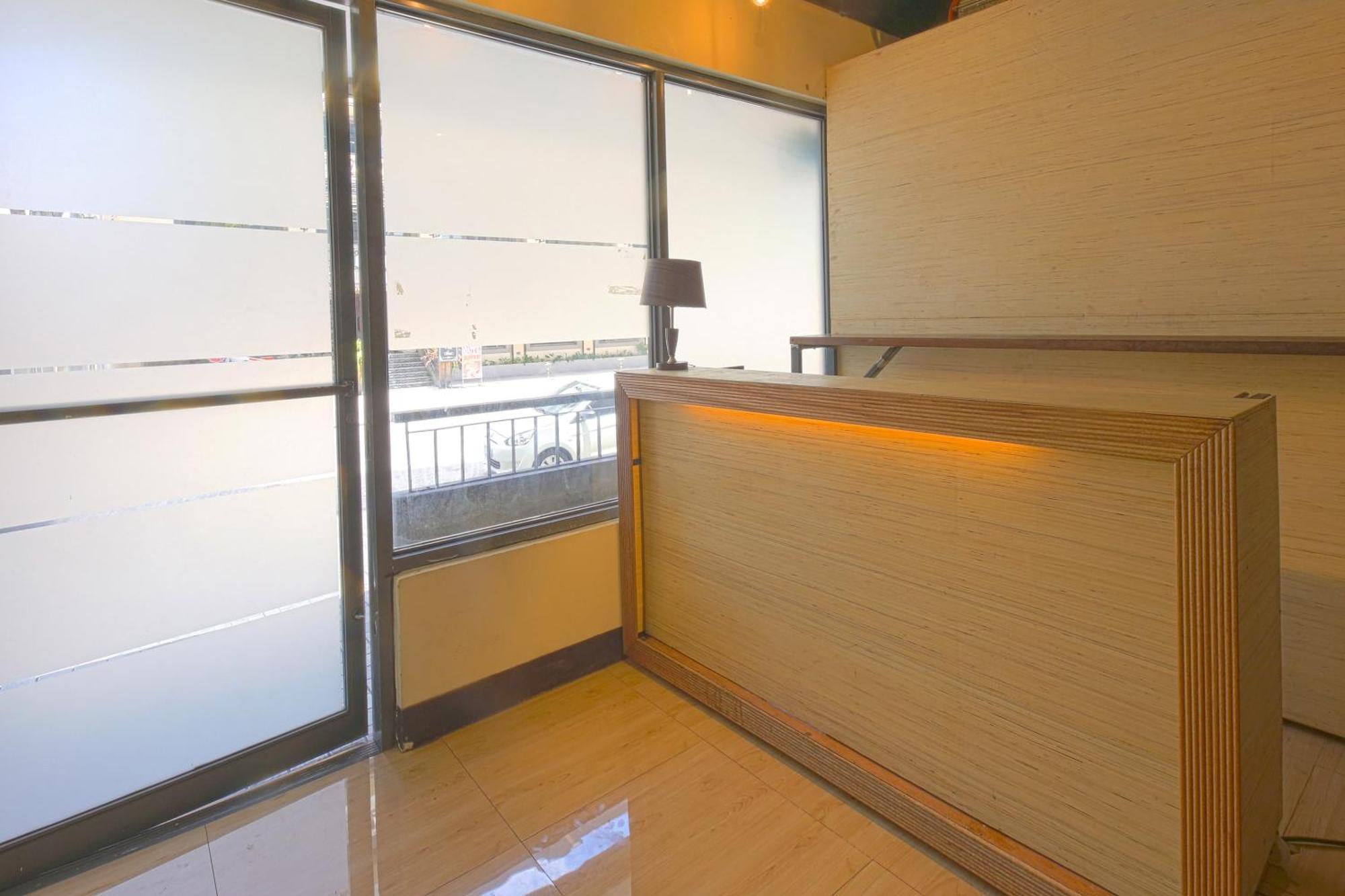 โอโย 769 โพเบลเชียน สวีทส์ โพลาริส Hotel Makati City ภายนอก รูปภาพ