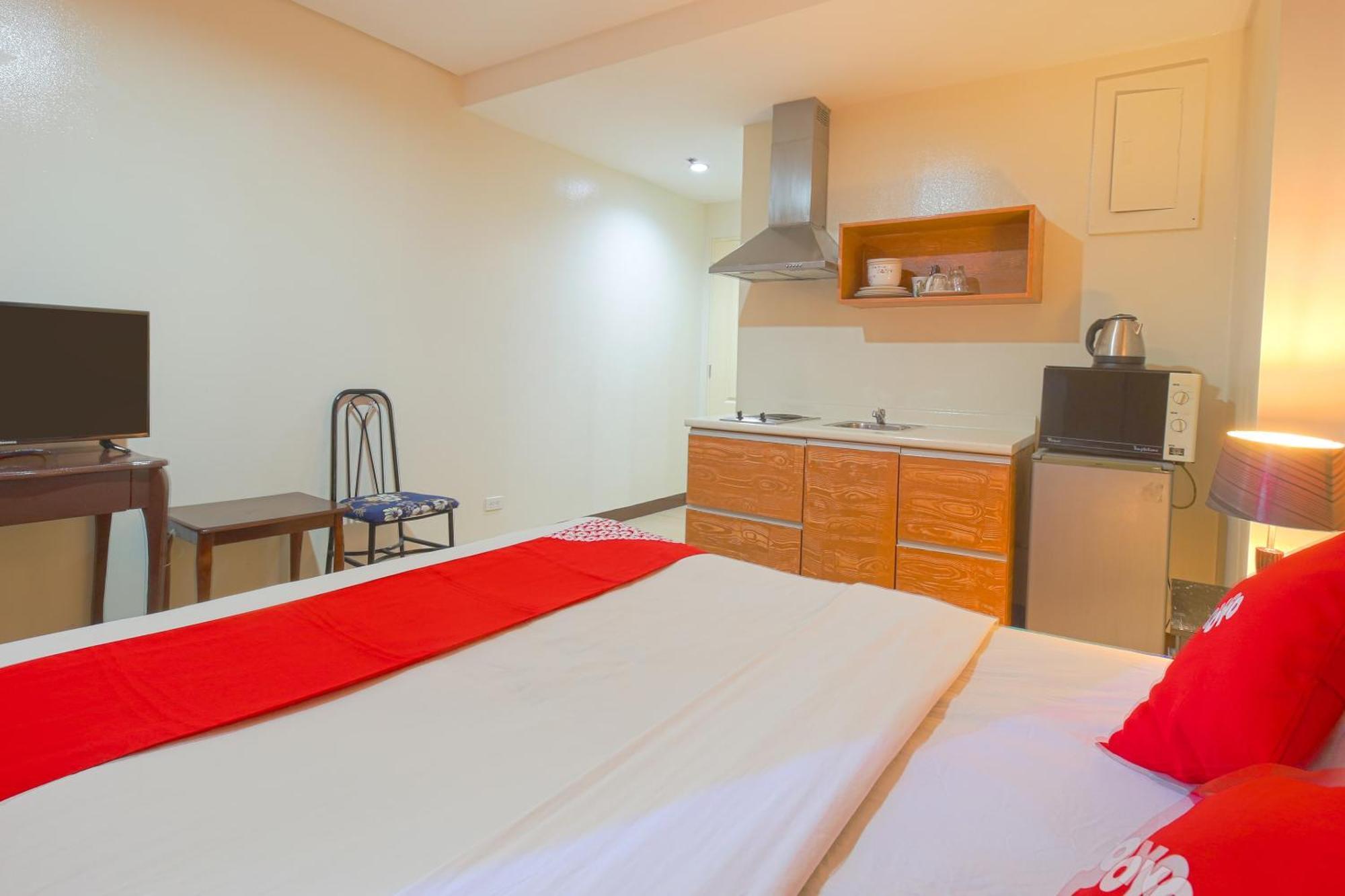 โอโย 769 โพเบลเชียน สวีทส์ โพลาริส Hotel Makati City ภายนอก รูปภาพ
