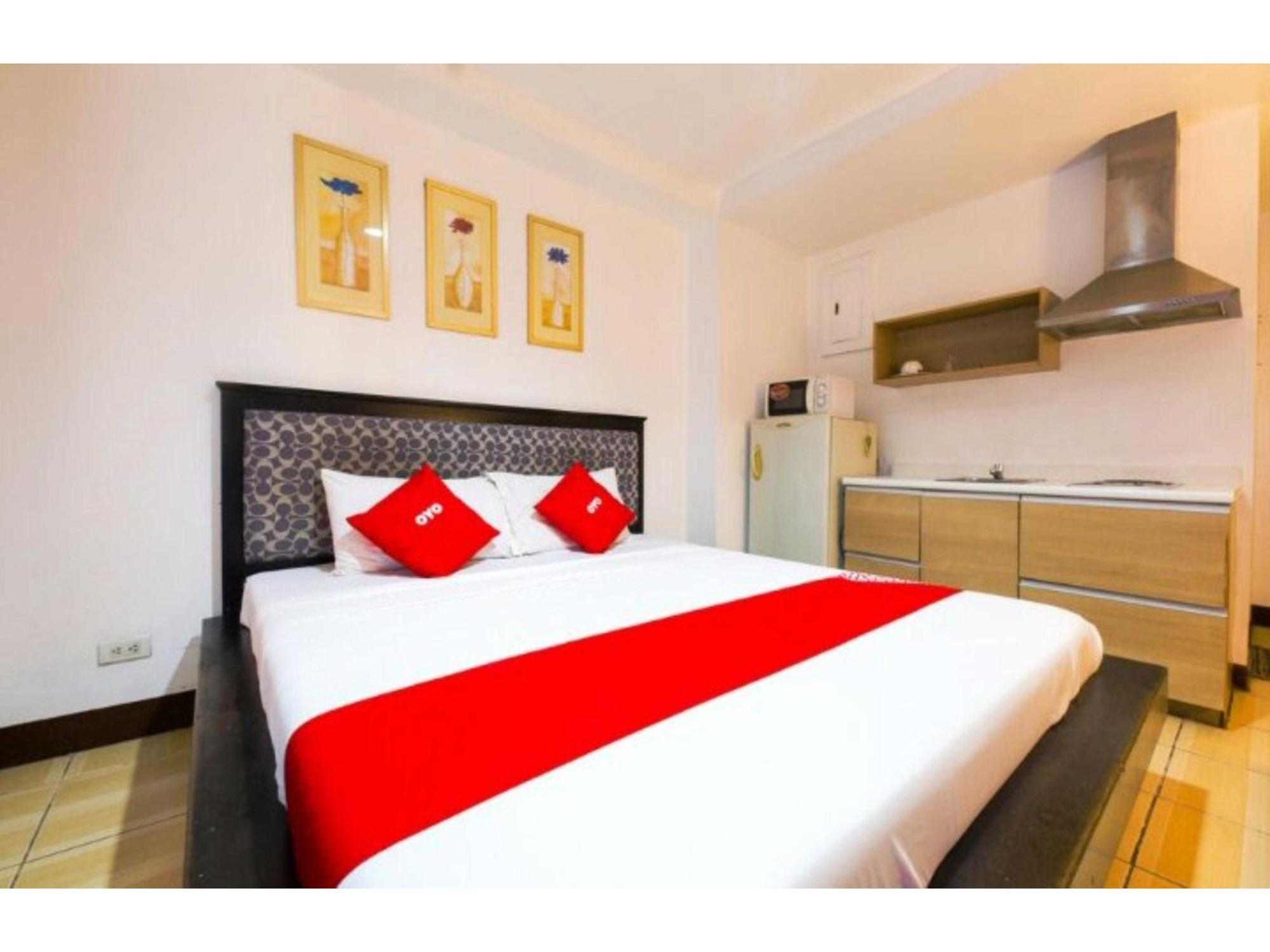 โอโย 769 โพเบลเชียน สวีทส์ โพลาริส Hotel Makati City ภายนอก รูปภาพ